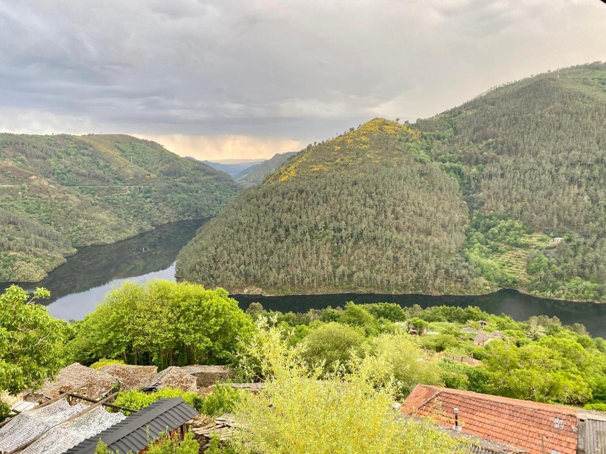 Вилла Ribeira Sacra La Imperfecta Феррейра-де-Пантон Экстерьер фото